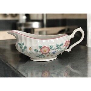 Vintage 90s CHURCHILL 'Briar Rose' Staffordshire England Gravy Boat Dish
